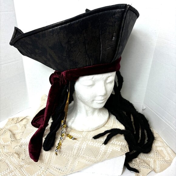 Rubies Pirate Hat with Dreds and Beads - Picture 2 of 13